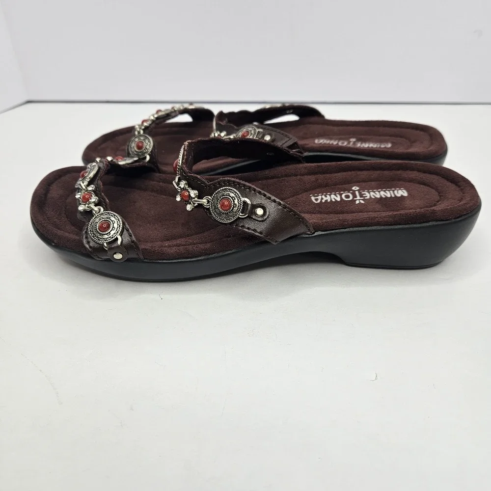 Minnetonkia Sandels Brown Leather Size 8 Heel To Toe‎ 10.5